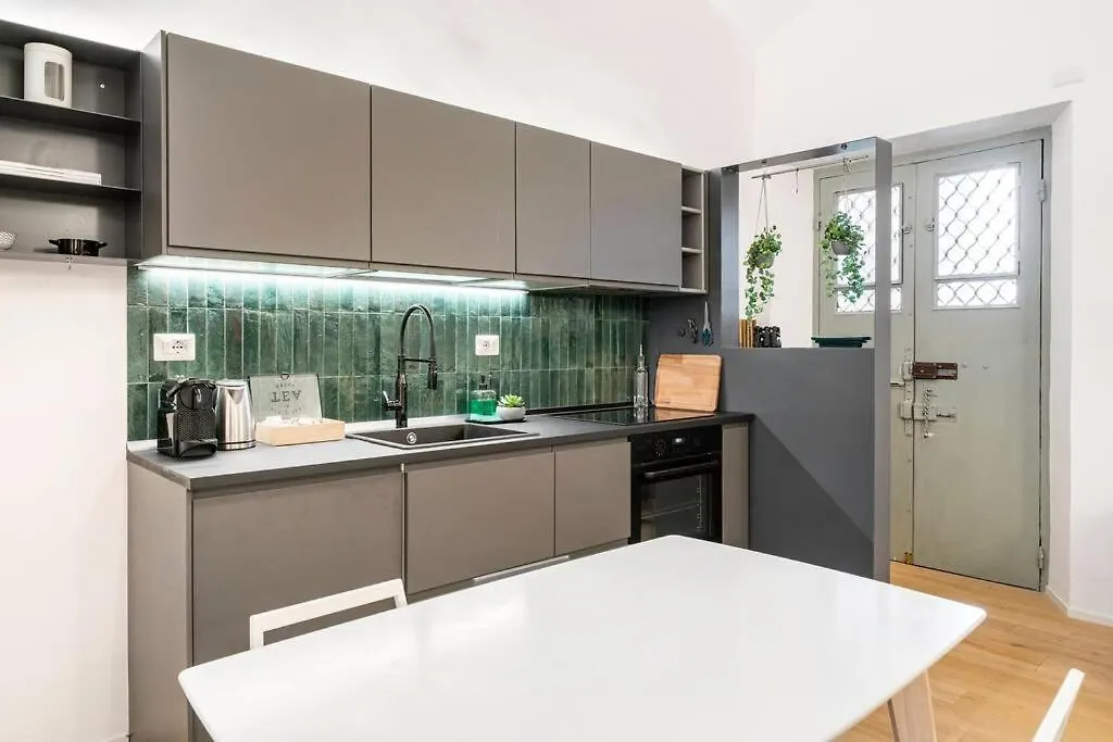 Modern Loft Trastevere Rome Apartment